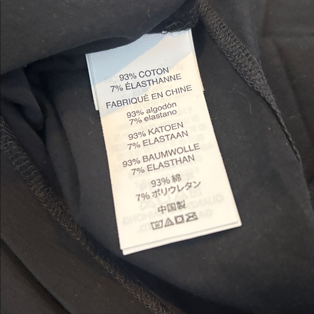 Vuori Men's Short Sleeve Pocket Tee - Black - Picture 3 of 6